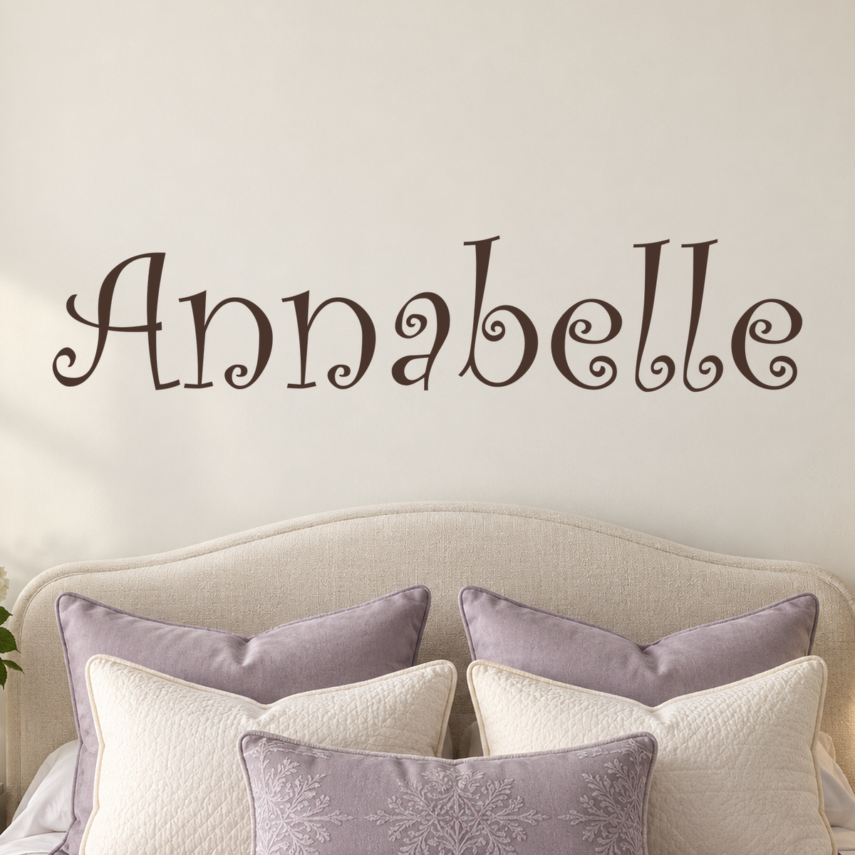 Close-up custom lettering example on a smooth wall